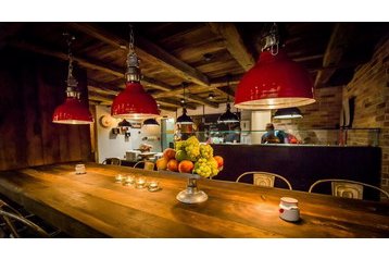 Slovinsko Hotel Loče pri Poljčanah, Exteriér